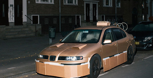 Картонный тюнинг: 9 фото бумажной отделки авто