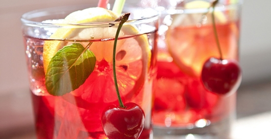 Пьяная вишня: рецепт коктейля для свиданий