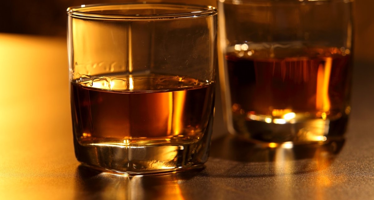 Виски с медом: 3 рецепта вкусных коктейлей