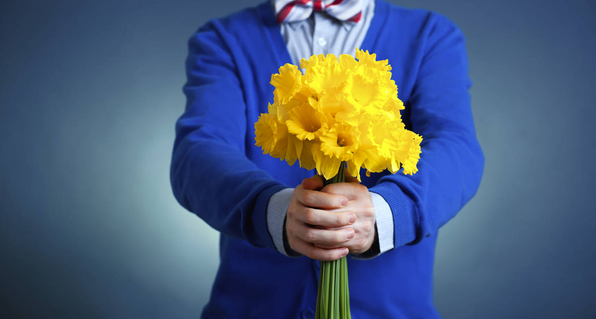 Какие цветы дарить на 8 марта: советы стилиста