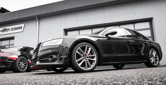 Audi S8 plus: самый сильный седан компании