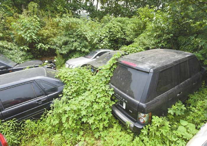 Где умирают Bentley, Land Rover, и Mercedes