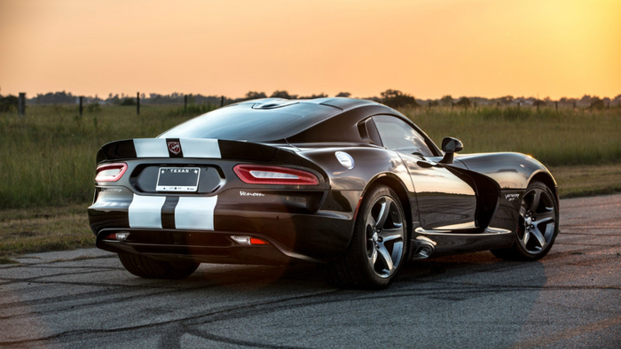 Hennessey накачали Dodge Viper