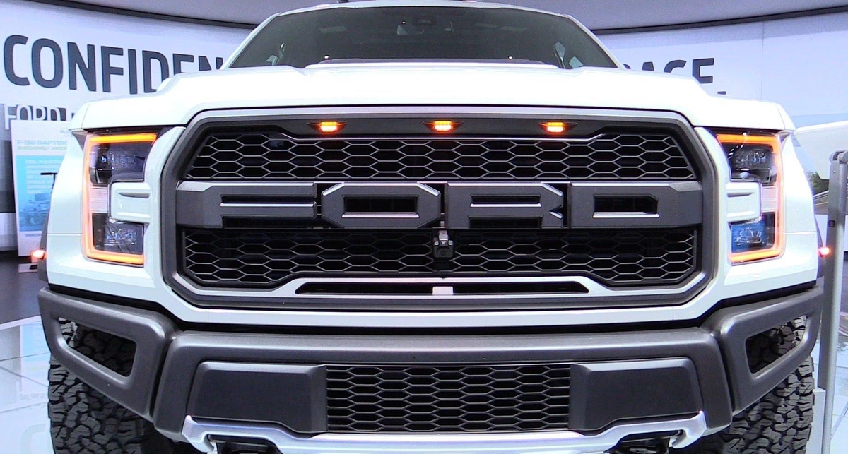 Инженеры Ford учатся создавать машины из текилы