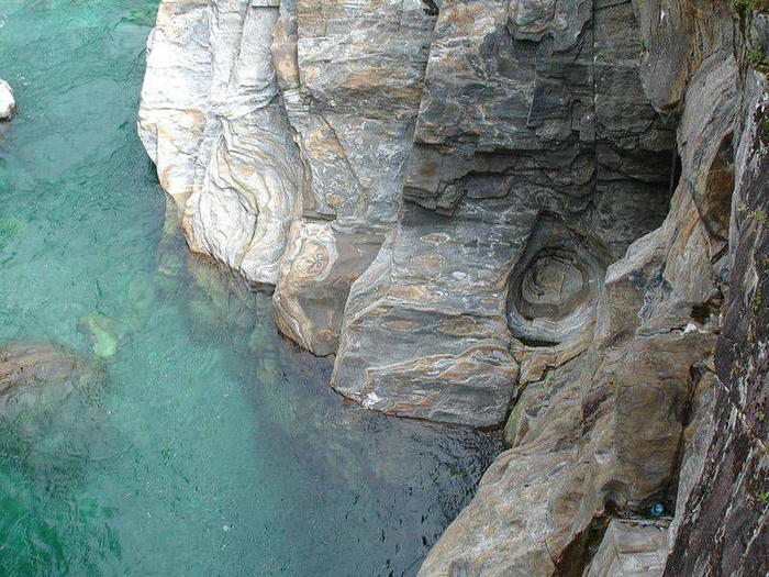 Природные каньоны: пять каменных прелестей, выточенных водой Природные каньоны: пять каменных прелестей, выточенных водой