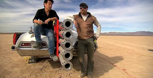 Как поднять Chevy Impala в воздух