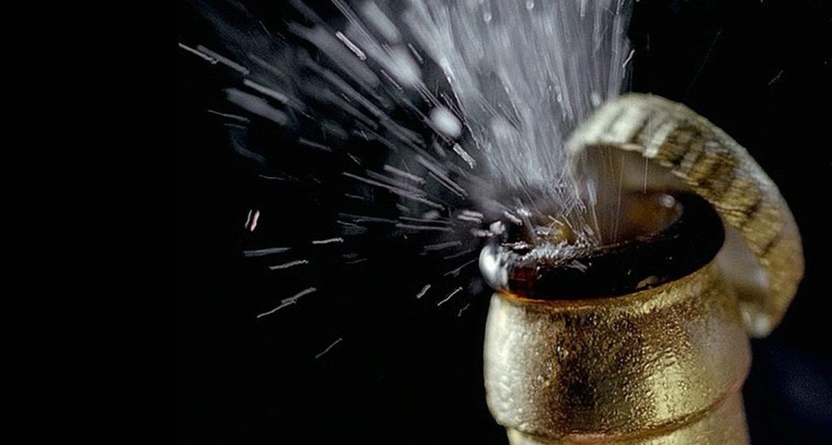 Лайфхак: как открыть пиво мышью