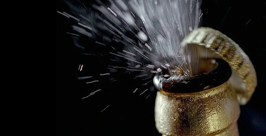 Лайфхак: как открыть пиво мышью