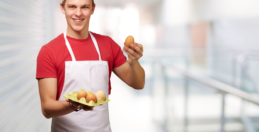 Нельзя просто так взять и почистить яйца