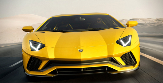 Lamborghini Aventador S: желтый бык забодает рынок