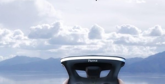 Квадрокоптер Parrot Bebop 2 приобрел возможности летающего папарацци