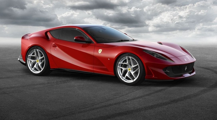 Tesla, иди на пенсию: Ferrari представили самый шустрый спорткар