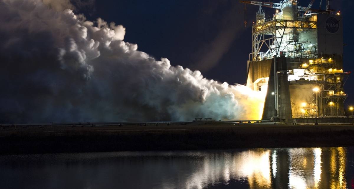 Быстрее 1000 км / час: видео испытаний крутейшего ракетного двигателя