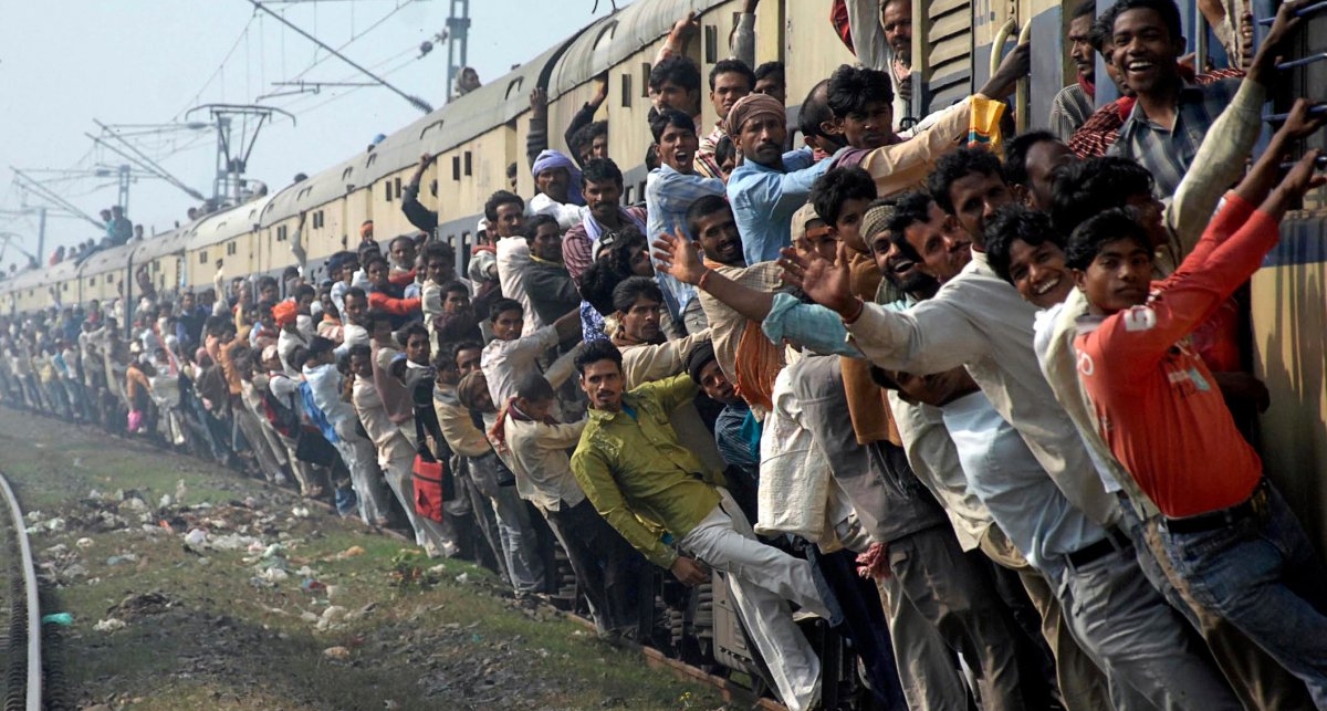 Трип впритирку: суровая езда в поездах до Бангладеша