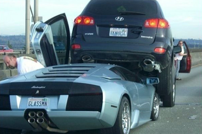 Дерзкая парковка: 25 самых бешеных примеров