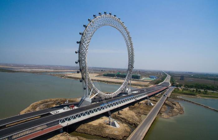 4600 тонн стали: самое уникальное чертово колесо в мире