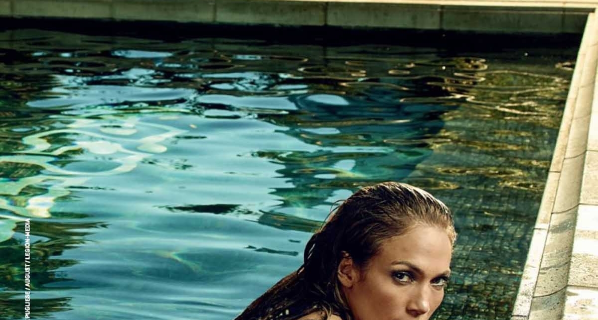 48-летняя Дженнифер Лопес снялась для российского GQ