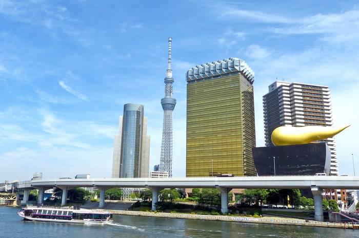 Ровные линии — нет, не слышали: 7 самых &quot;кривых&quot; зданий Токио