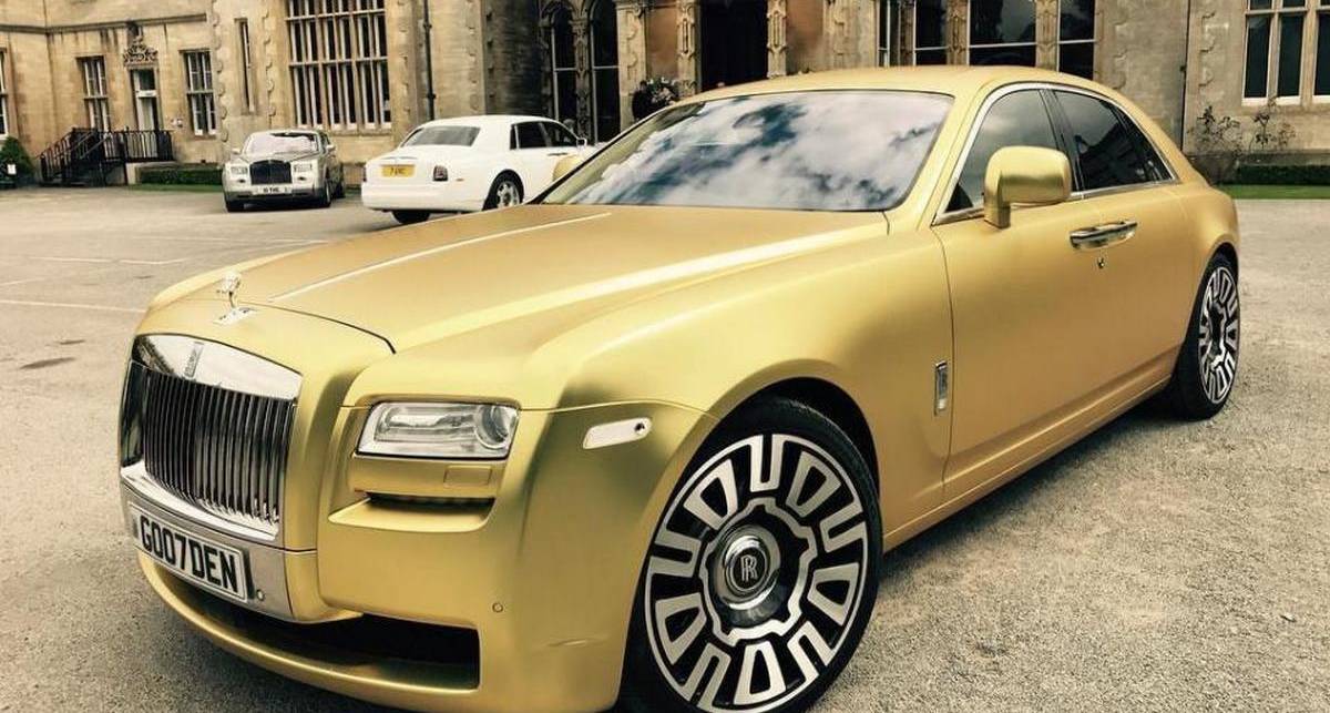 Валюту не предлагать: золотой Rolls-Royce Ghost за 16 биткоинов