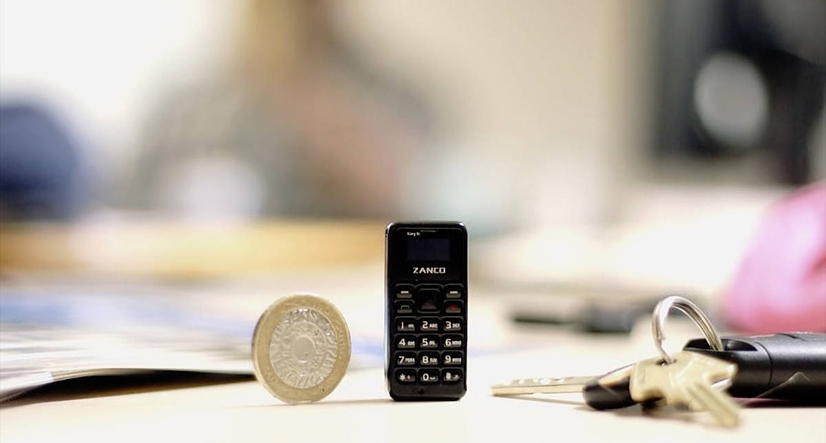 Zanco Tiny T1: создан мобильник, размерами почти как презерватив