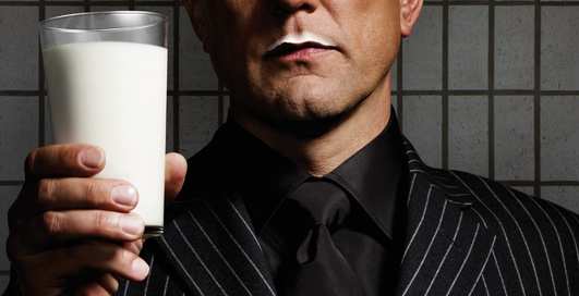Отказ от молока сделает тебя идиотом — ученые