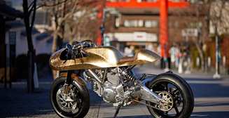 Мечта мотоциклиста: мощный Ducati Scrambler из золота