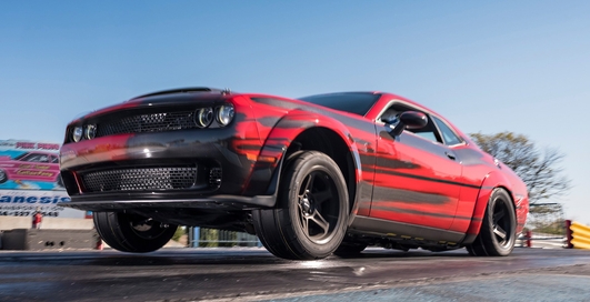 Гонка сатаны: Dodge Demon VS Dodge Challenger 1972