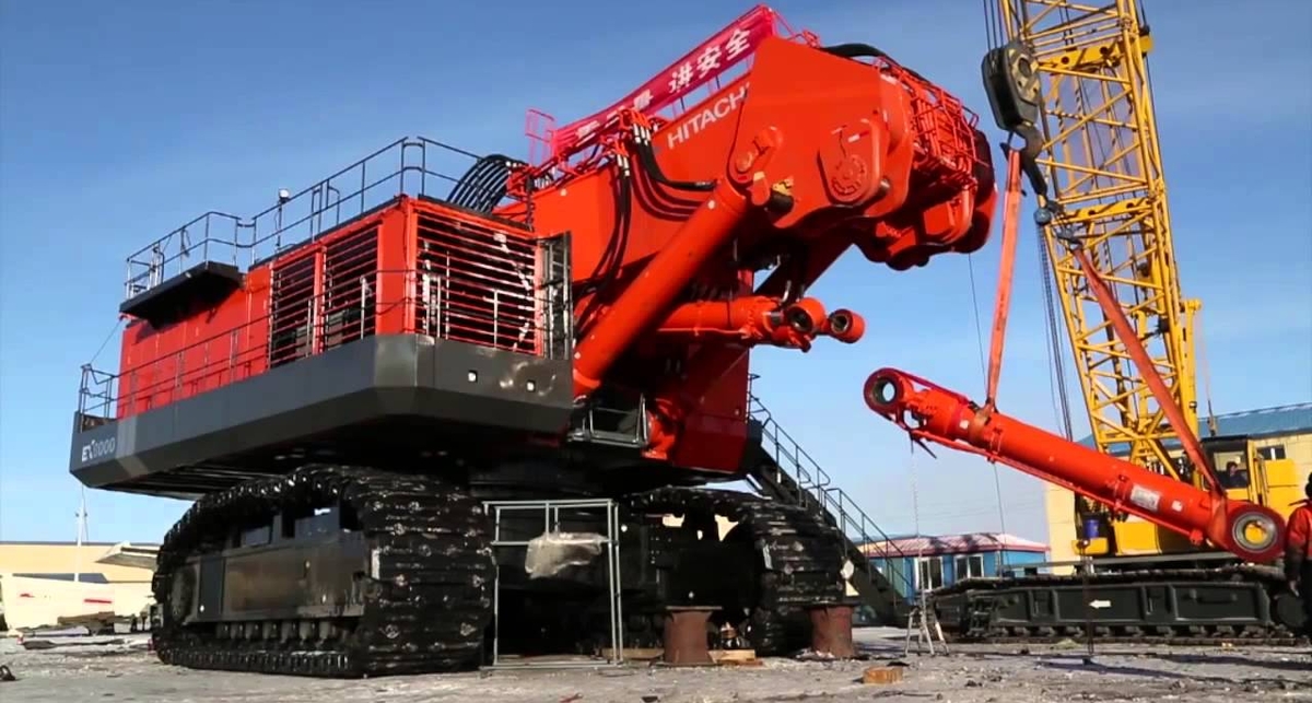 Железные генералы: 4 мощнейших машины песчаных карьеров