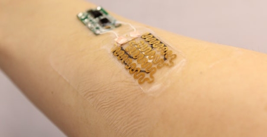 Ученый создали "умный" пластырь для лечения ран