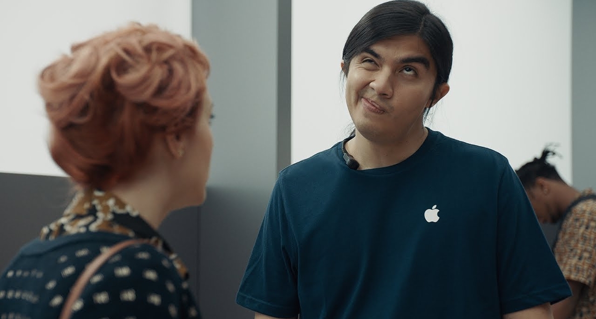 Нужен переходник: Samsung высмеял iPhone в серии видеороликов