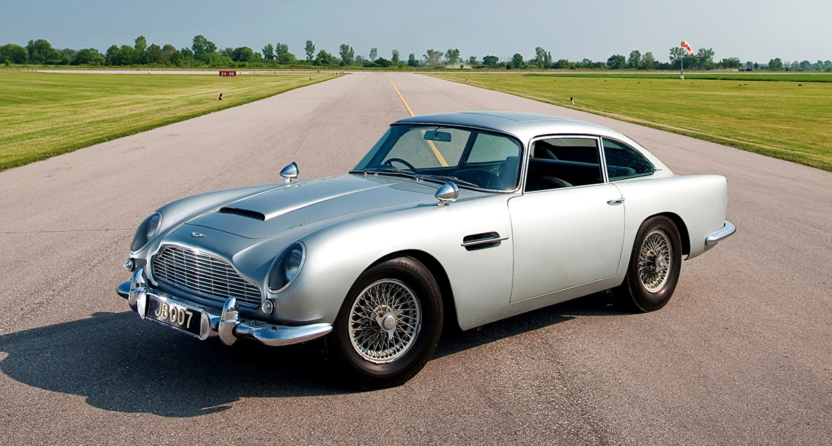 Легенда повертається: Aston Martin поставить на конвеєр авто Бонда