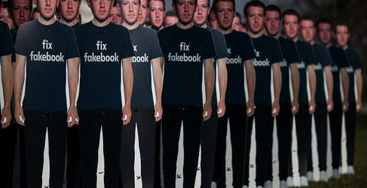 Молодые люди массово удаляют Facebook
