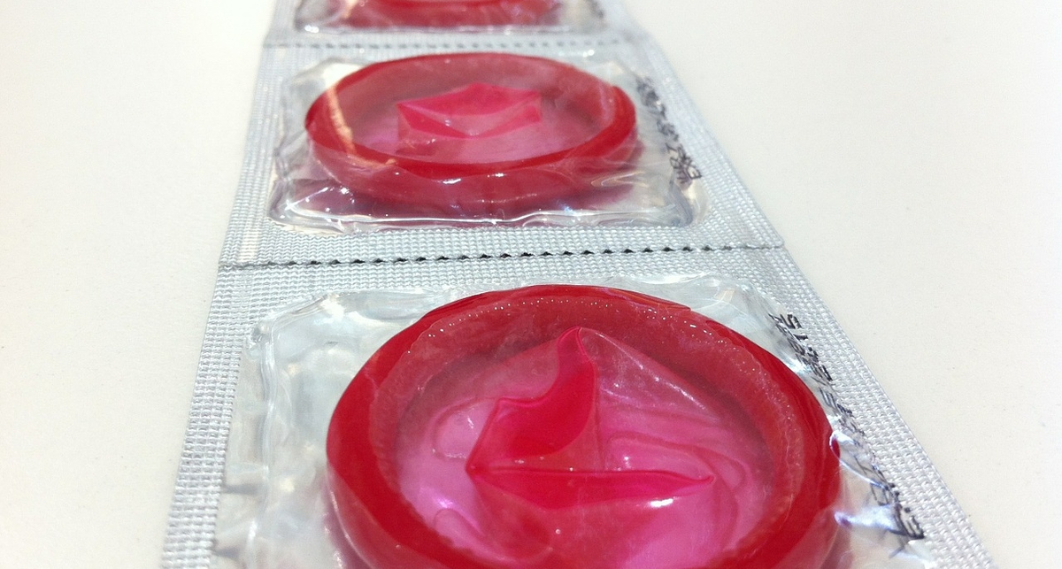 Французская новация: презервативы – только по рецепту