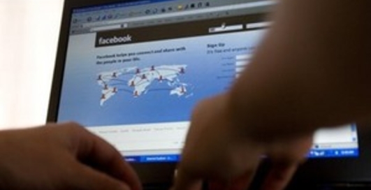 25% пожилых американцев пользуются Facebook и Twitter