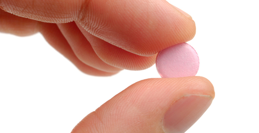 Чем нельзя запивать и «закусывать» таблетки