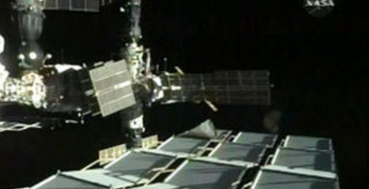 Союз перестыковали с опозданием