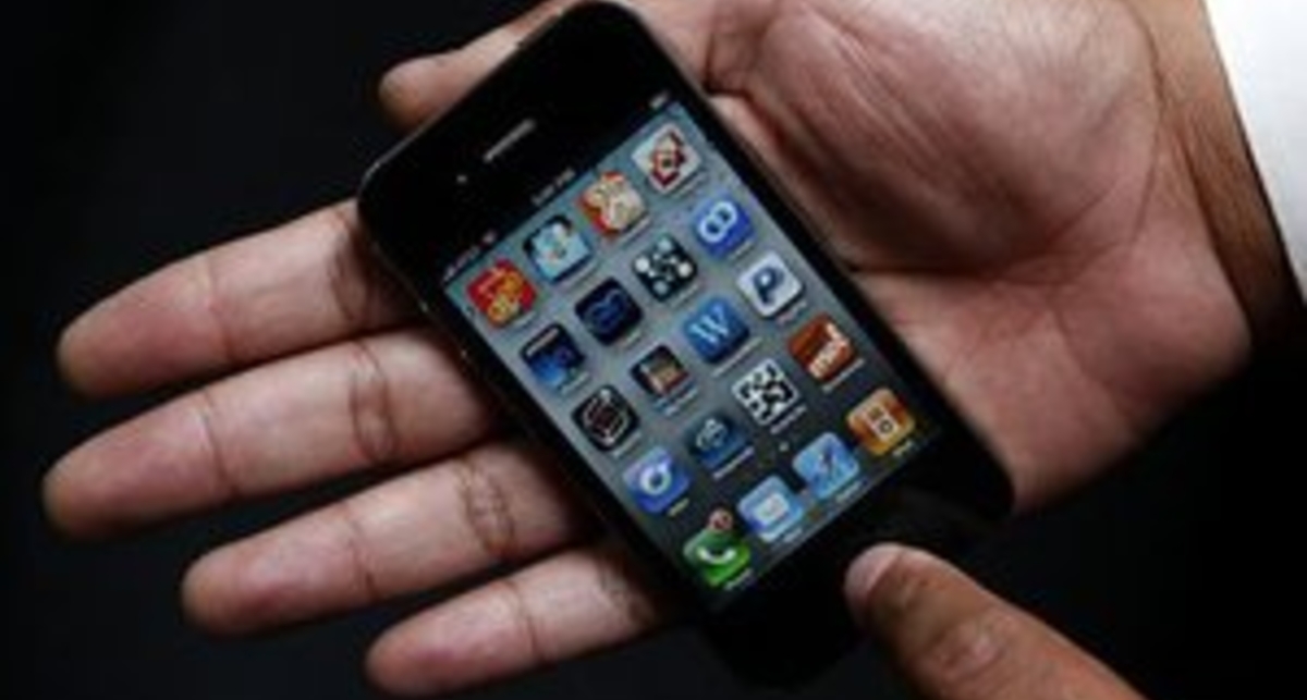 Владельцы iPhone скачали уже миллион мессенджеров Windows Live