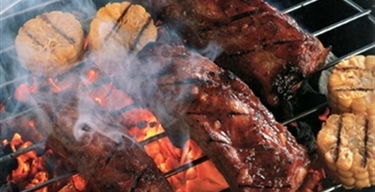 Готовим свиные ребрышки по-американски