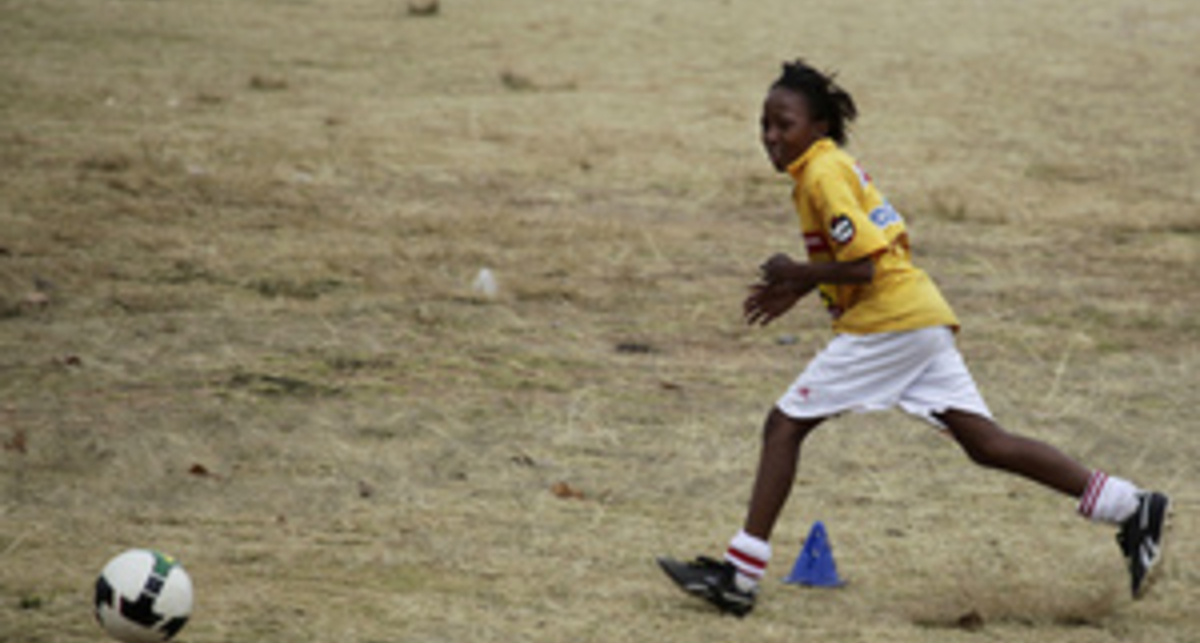 Выпускники Гарварда создали футбольный мяч, вырабатывающий электричество