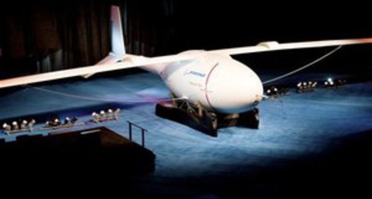 Boeing представил беспилотник, способный держаться в воздухе четверо суток