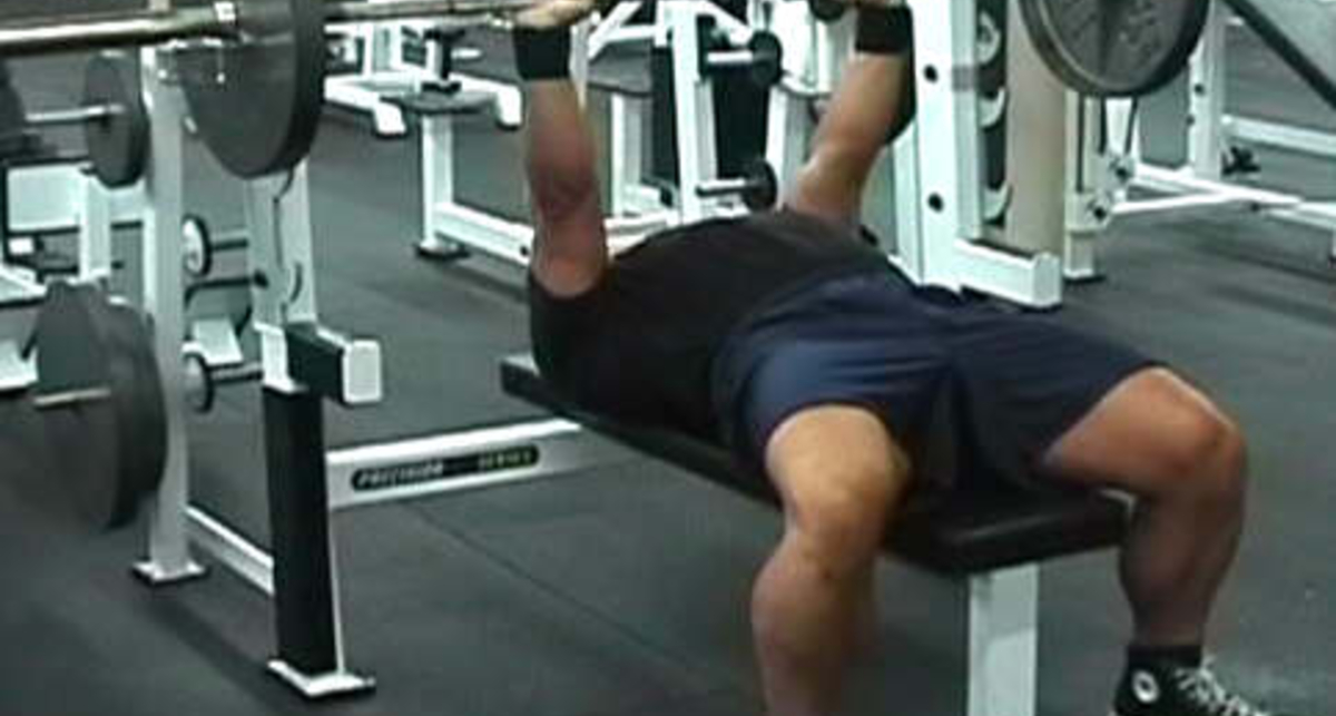 Жим лежа узким хватом