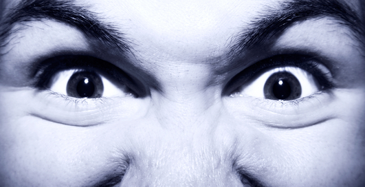 Как смотреть на нее при знакомстве