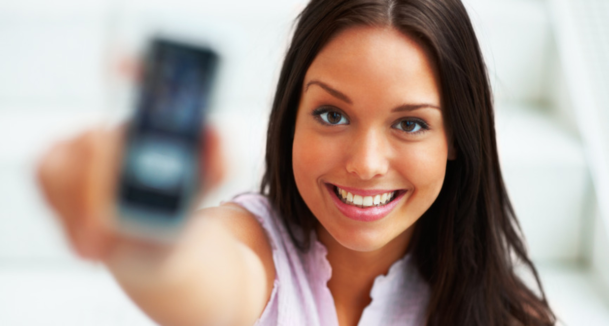 Твой мобильник: бомба с бактериями