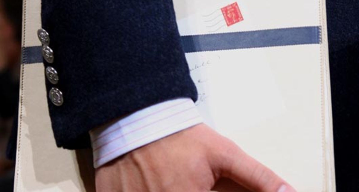 iPad стал похож на бандероль