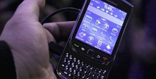 RIM представила BlackBerry Torch с новой операционной системой