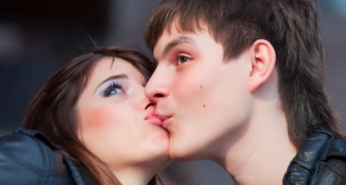 Как поцеловать ее на первом свидании