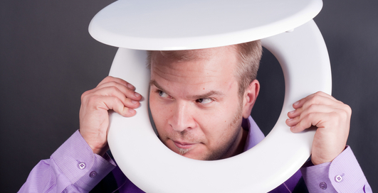 12 способов убить время, сидя на унитазе