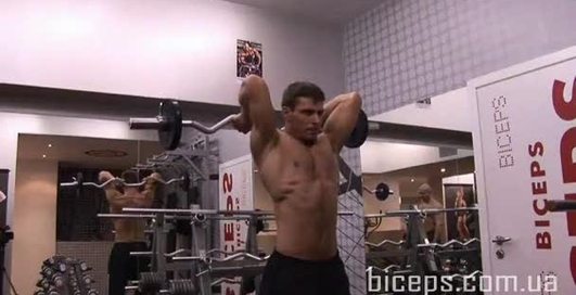 Французский жим штанги стоя