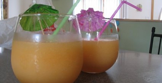 Коктейль Памелы Андерсон: Acapulcos Malibu