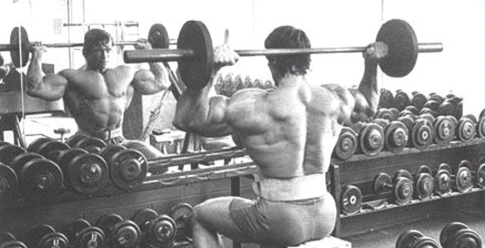 Жим штанги из-за головы